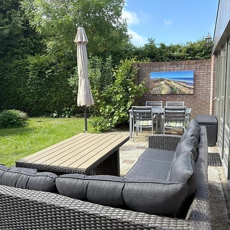 Gemuetliches, Helles Ferienhaus Mit Privatem Garten In Gepflegtem Ferienpark Warmenhuizen Exteriér fotografie